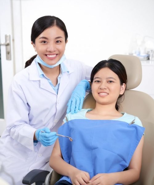 dentist-and-patient-pkrqhwxswibiwi1oivcd31c2s0f5wcphgr4c6o0xu0